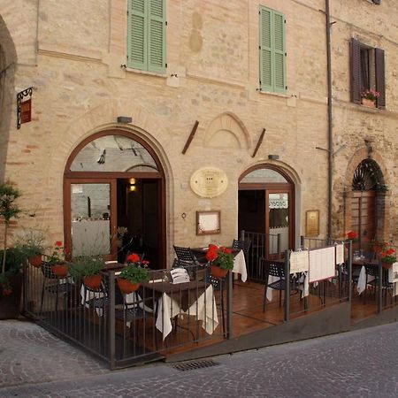 Oro Rosso Hotel Ristorante Montefalco Exterior photo